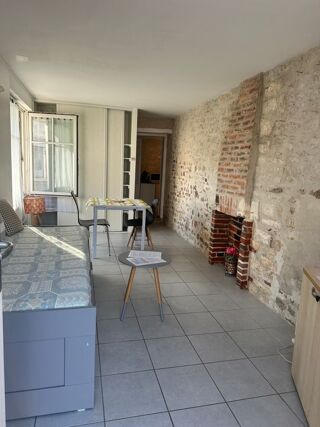  Appartement à louer 1 pièce 28 m²