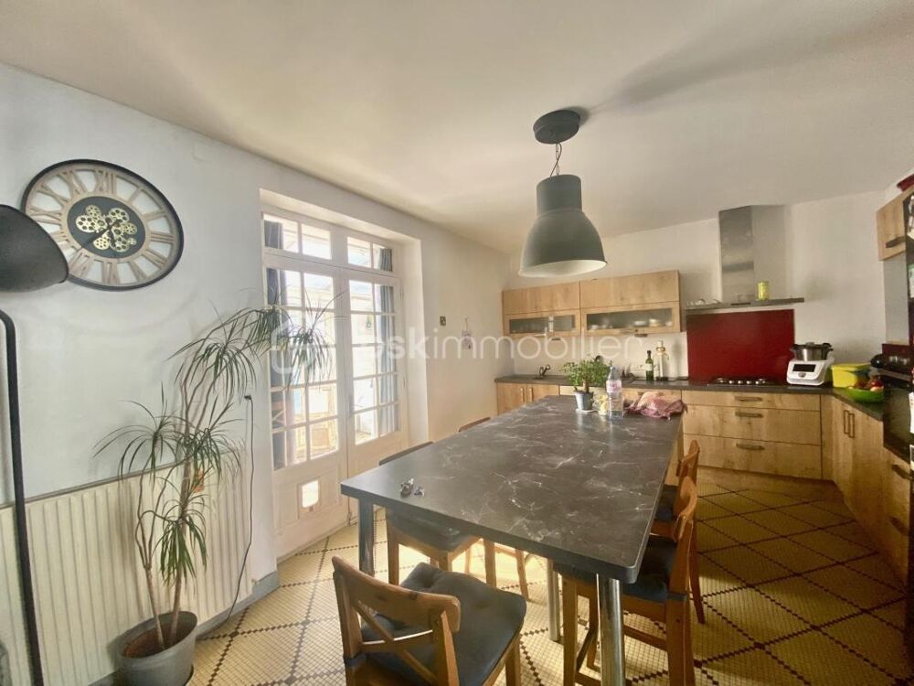 Vente Hôtel particulier Ancien hôtel particulier rénové avec studio indépendant La remaudiere