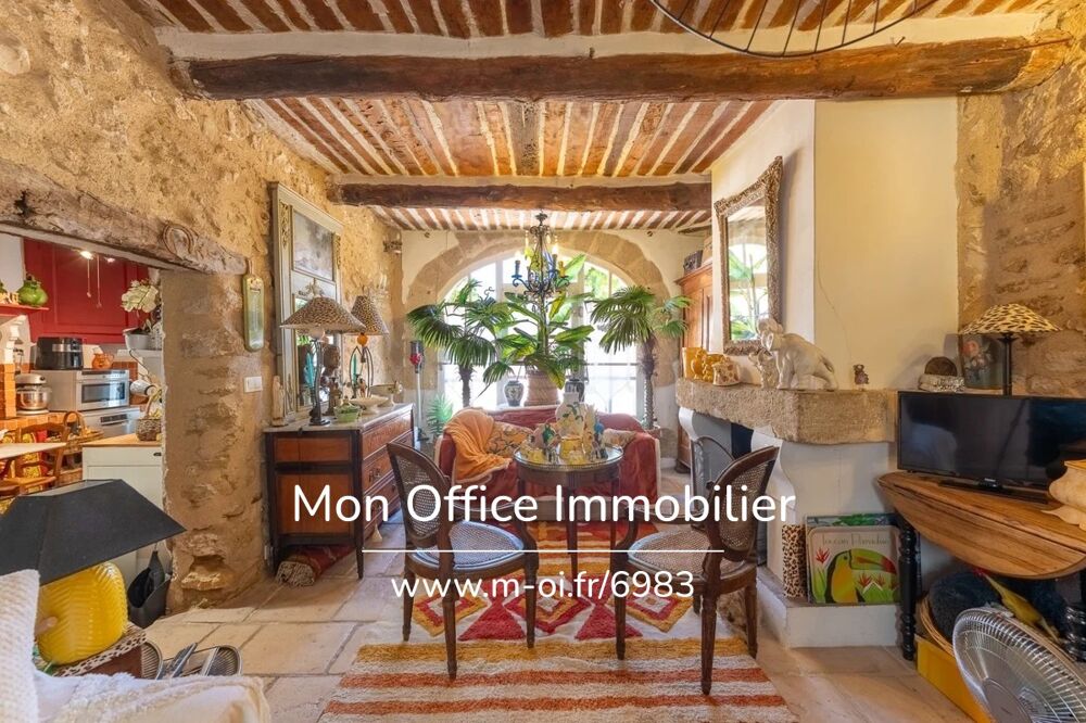 Référence : 6983-PEL - Authentique maison bourgeoise à réinventer en plein coeur de ville sud Lubéron