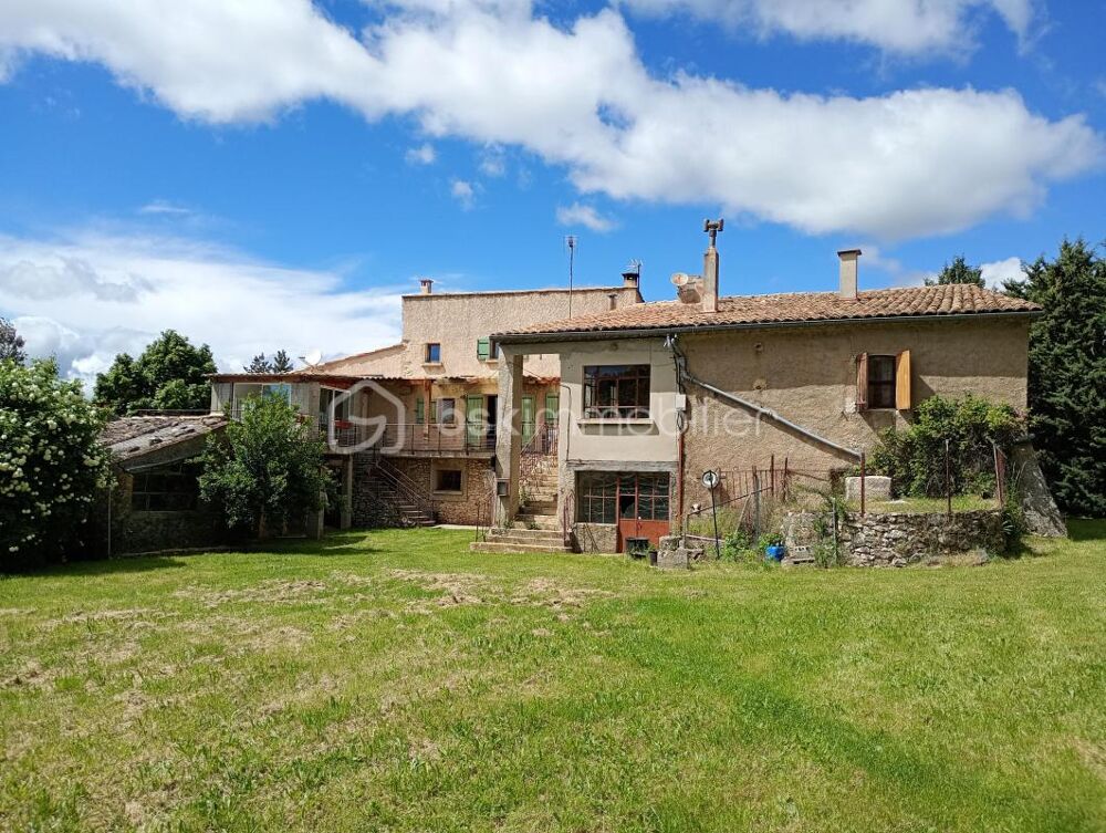 Rare à la vente : Ensemble immobilier dexception  2 ha, 600 m² à métamorphoser en havre provençal