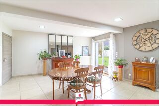  Maison  vendre 8 pices 220 m