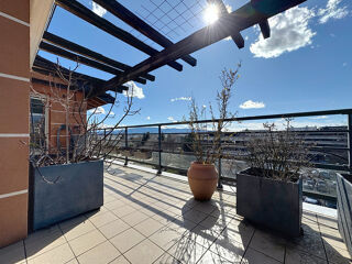  Appartement  vendre 6 pices 142 m