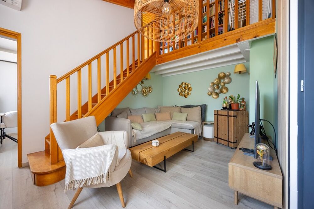 ***AUBAGNE COMME UNE MAISON DUPLEX DE CARACTÈRE 3 CHAMBRES ESPACES ÉVOLUTIFS COUP DE COEUR ASSURÉ***