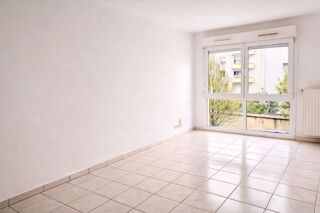  Appartement à louer 2 pièces 45 m²