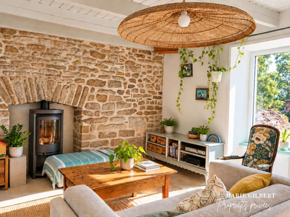 Vente Maison EXCLUSIVITÉ ! PLOMEUR / LA TORCHE, MAISON EN PIERRE AVEC 126 M² DE DÉPENDANCES, 3 CHAMBRES, TERRAIN DE 2 695 M² , PROCHE MER Plomeur