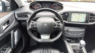 308 II 1.6 e-HDi 115 Feline 2014 occasion 91000 Evry Courcouronnes