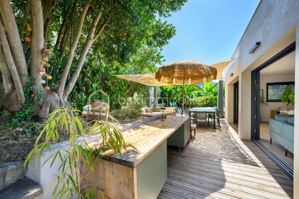 Maison contemporaine rénovée  3 appartements indépendants  Jardin & piscine