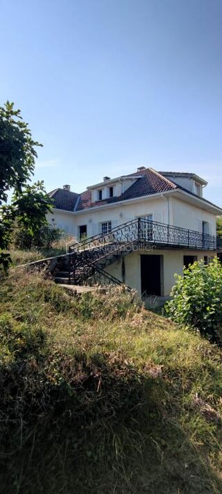  Propri�t�/ch�teau � vendre 7 pi�ces 130 m�