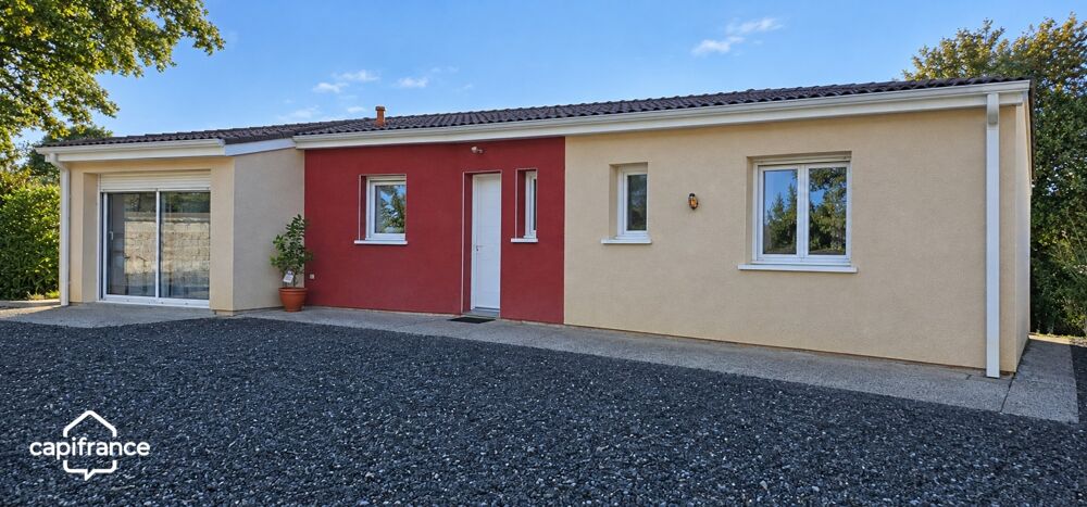 Vente Maison Dpt LANDES (40), à vendre proche de HAGETMAU Maison contemporaine de plain pied T5 de 111 m² avec piscine sur terrain de 850 m² Hagetmau