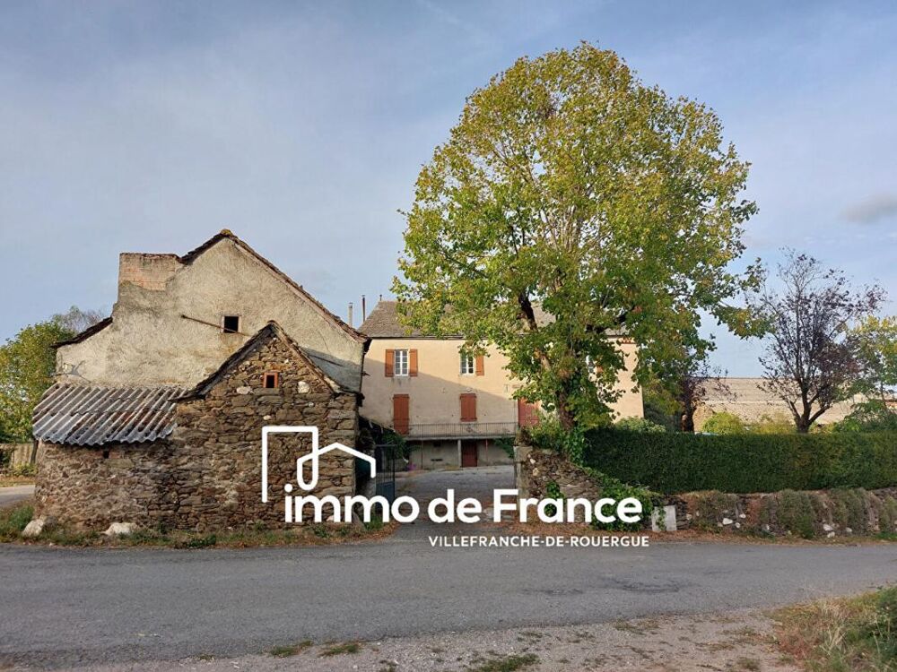 Corps de ferme en pierre à rénover avec 2,2 ha de terrain