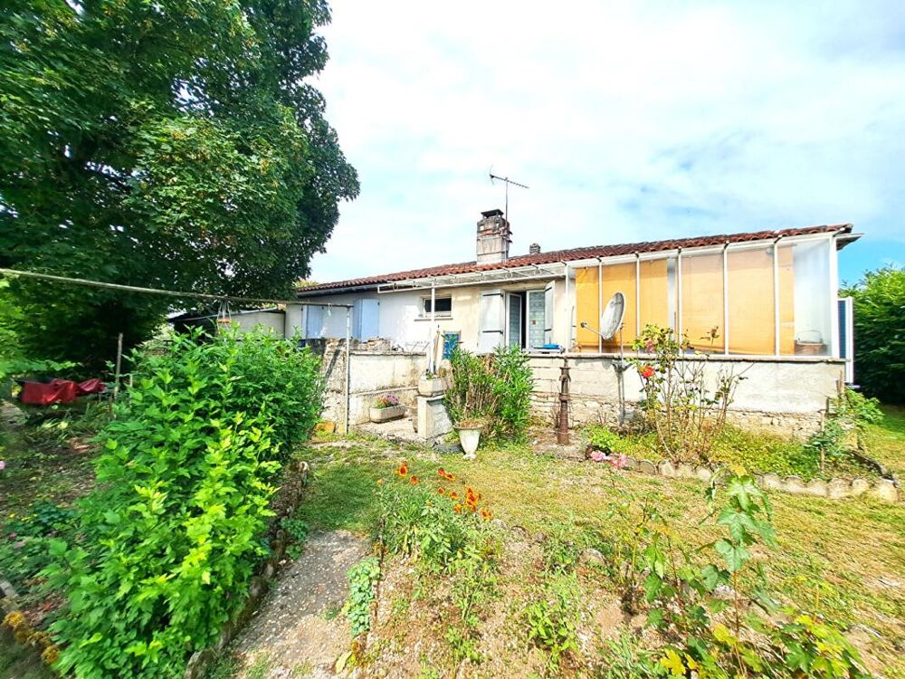 Vente Maison Maison de plain pied 110m2 - 4 chambres à Montignac Charente Montignac charente