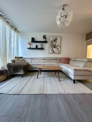  Appartement à louer 3 pièces 72 m²