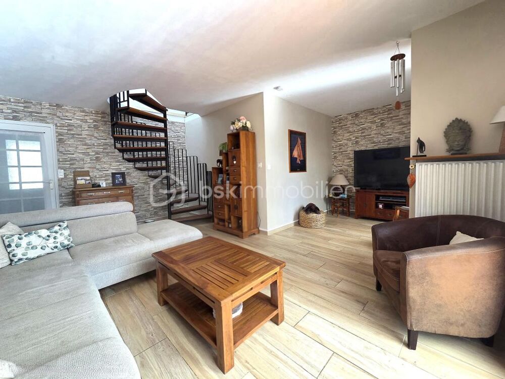 Vente Maison Coup de cœur assuré pour cette magnifique maison familiale sans aucun travaux a prévoir La queue en brie