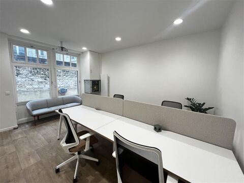 Proche du m&eacute;tro Charles de Gaulle Etoile 707300 75016 Paris