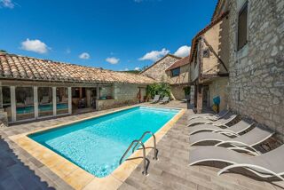  Maison à vendre 11 pièces 330 m²