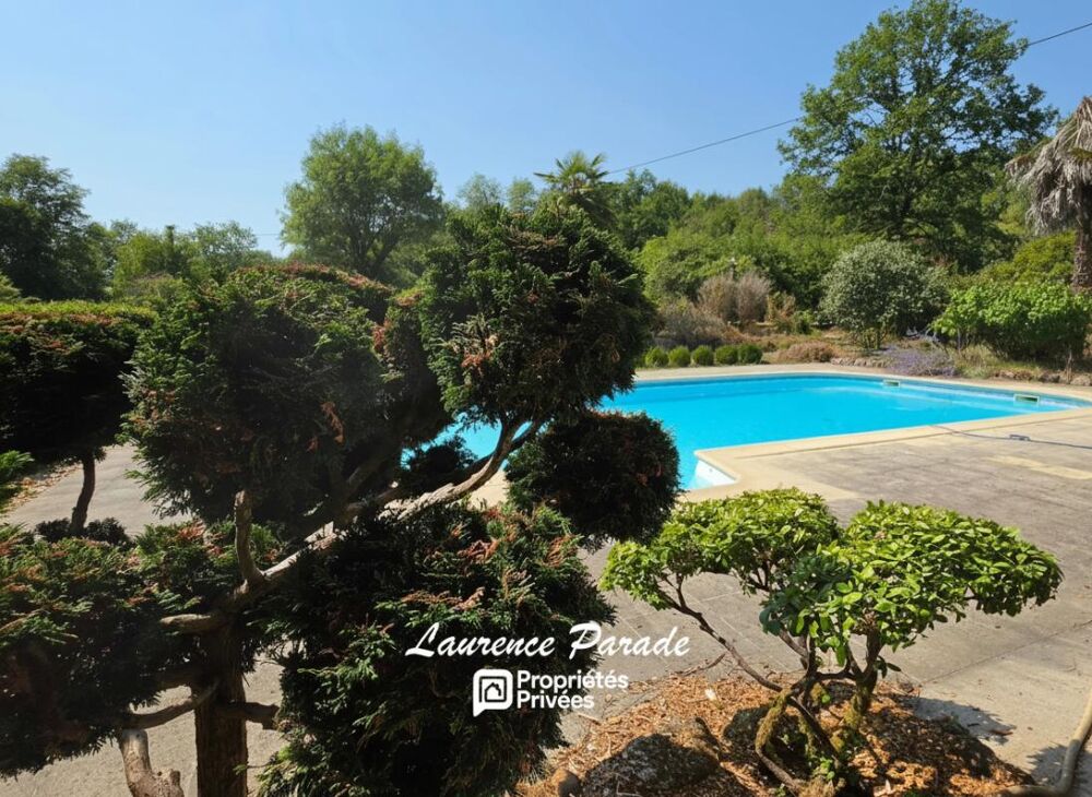PROPRIÉTÉ DE CARACTÈRE 348 m² de plain Pied 1,8 HECTARES, PISCINE, GARAGE, ENTRE BORDEAUX ET PERIGUEUX, A PROXIMITE DE SAINT-ÉMI