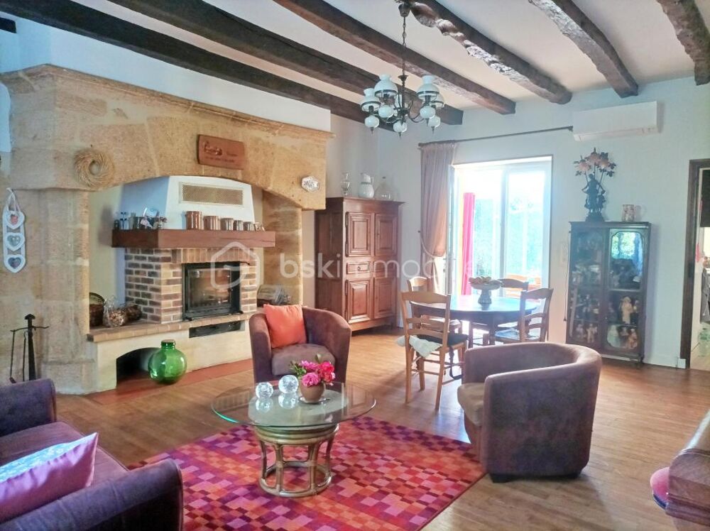 Vente Propriété/Château Maison de caractère avec gîte indépendant – Grand jardin au cœur du village de Cazals Cazals