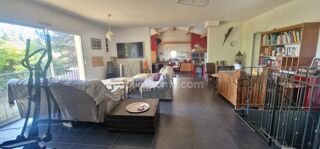 Villa à vendre 6 pièces 210 m²