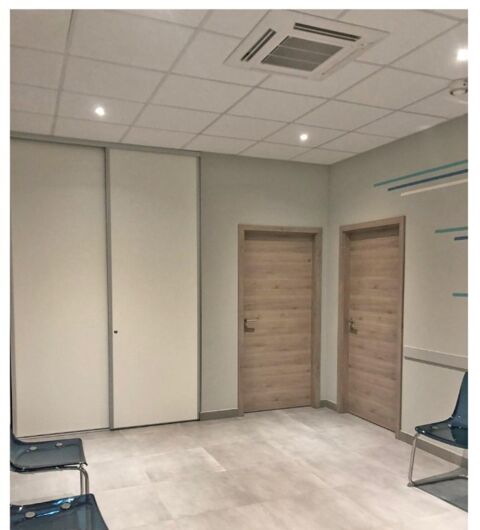 LONGWY, CABINET OU BUREAU DE 62 M&sup2; AVEC 4 PIECES + 2 EMPLACEMENTS PRIVATIFS POUR LE STATIONNEMENT 209000 54400 Longwy