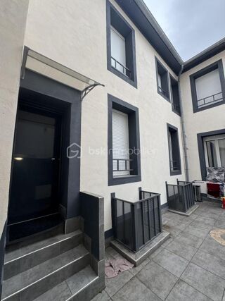  Immeuble � vendre 11 pi�ces 320 m�