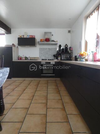  Maison � vendre 10 pi�ces 211 m�