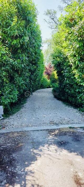  Propri�t�/ch�teau � vendre 10 pi�ces 395 m�