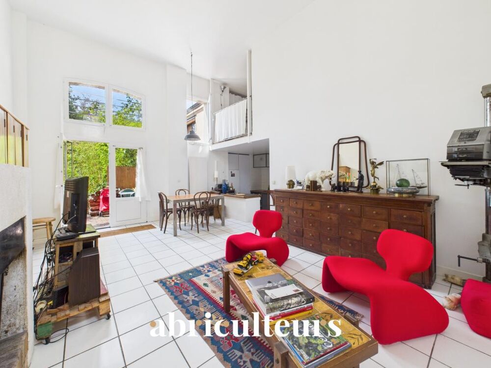 Duplex de caractère avec extérieur et beaux volumes en vente en vente à Les Lilas (93260)