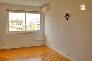  Appartement  vendre 2 pices 79 m