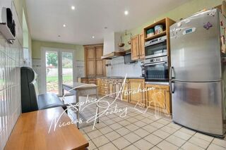  Maison  vendre 8 pices 211 m