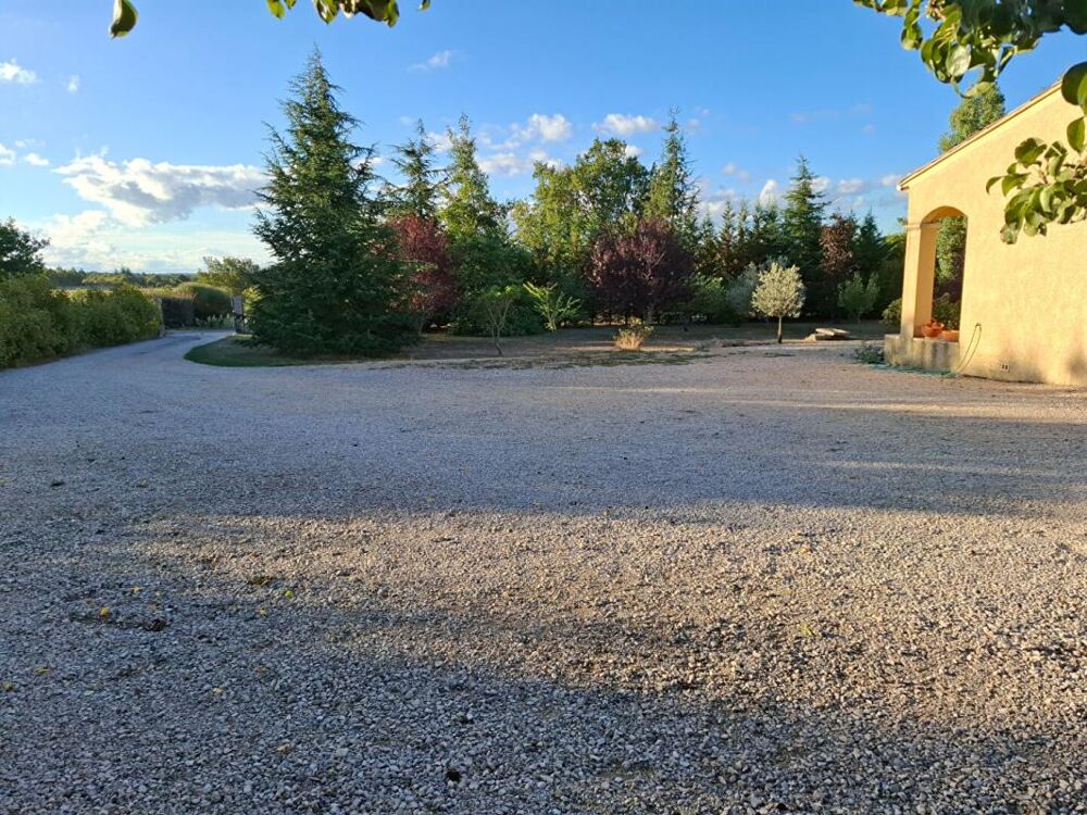 Vente Villa AUREL (84390)  COUP DE COEUR POUR CETTE VILLA DE 124 M² AVEC 4 CHAMBRES UN GARAGE ET 3 600 M² DE TERRAIN Aurel