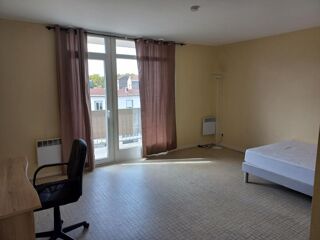  Appartement à louer 1 pièce 32 m²