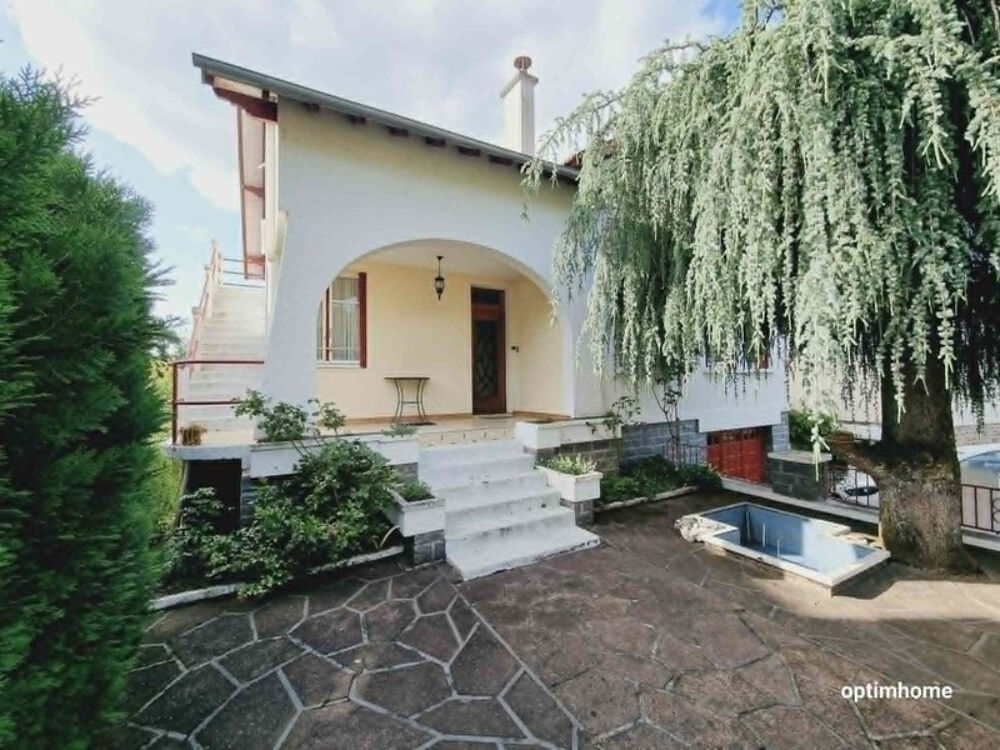 Vente Maison LAGUENNE Grande maison composée de 2 logements Laguenne