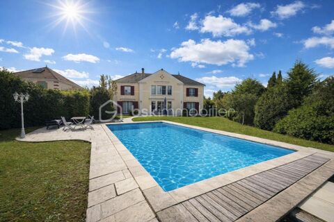   Propri�t� d'exception de plus de 225m2  � Un cadre de vie rare et privil�gi� Propri�t�/ch�teau - 7 pi�ce(s) - 227 m�