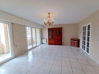  Appartement à louer 3 pièces 80 m²