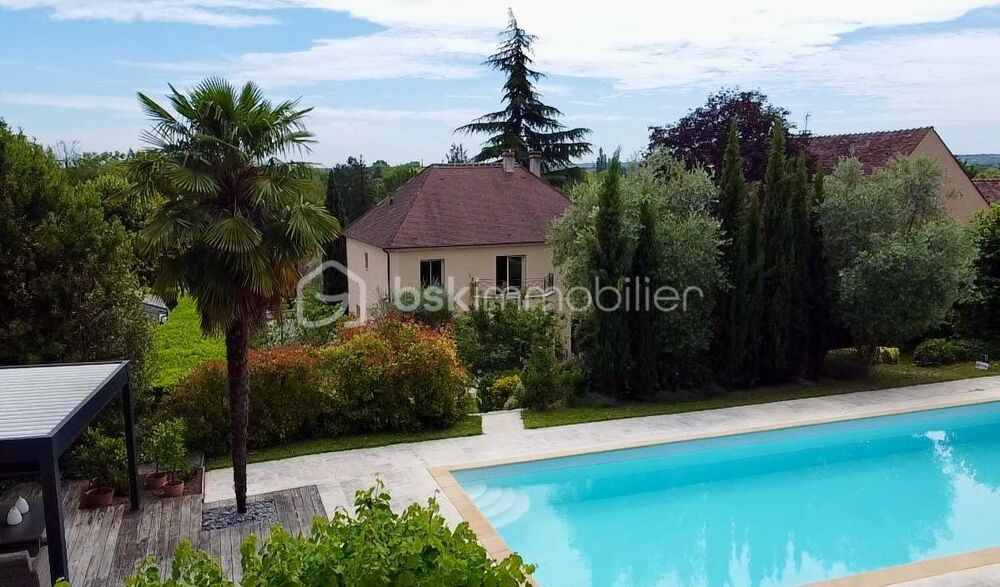 Maison 7 pièces 180 m² · à Medan · 180 m² · 1 390 000 €