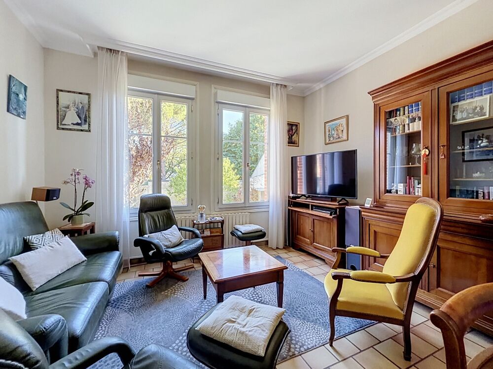 Maison à vendre 5 pièces TOURS, quartier Rabelais Bretonneau Saint Eloi, rue Victor Hugo, 4 chambres, jardin et accès voiture