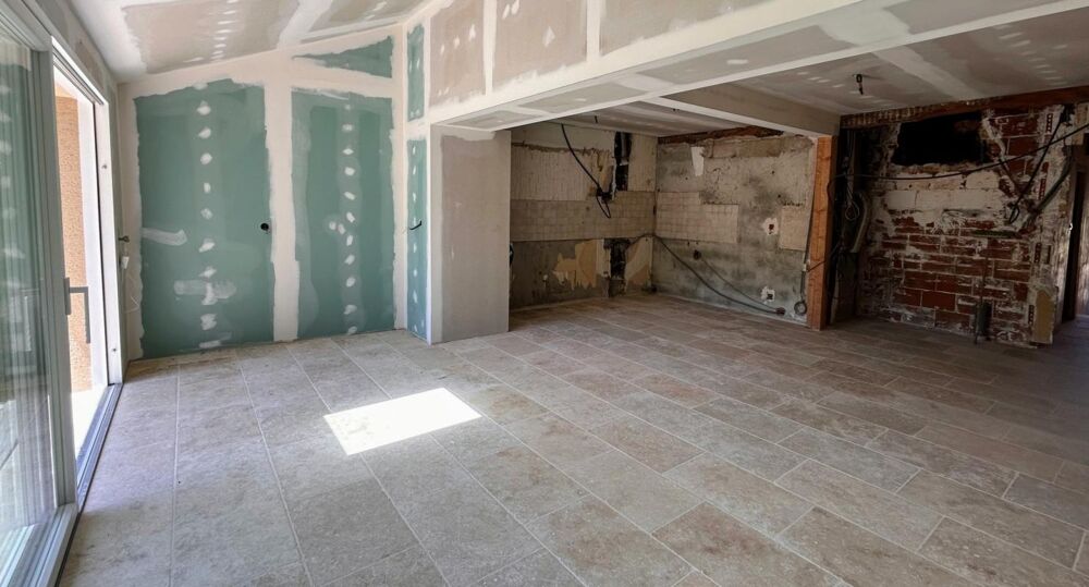 ? OPPORTUNITÉ À CONDOM  Maison de 130 m² avec jardin privé et double parking