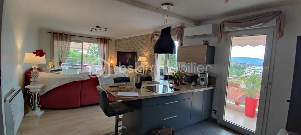Vente Appartement Super T3 terrasse 27 m2 Garage cave piscine Le cannet