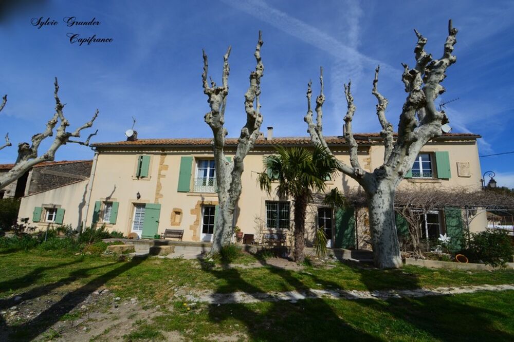 Dpt Bouches du Rhône (13), à vendre CORNILLON CONFOUX maison P15 de 455 m² dont studio 122m² - Terrain de 1 282 m²