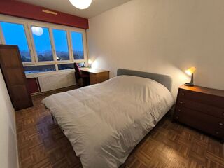  Appartement � louer 4 pi�ces 77 m� Lyon 07