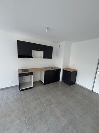  Appartement à louer 3 pièces 67 m²