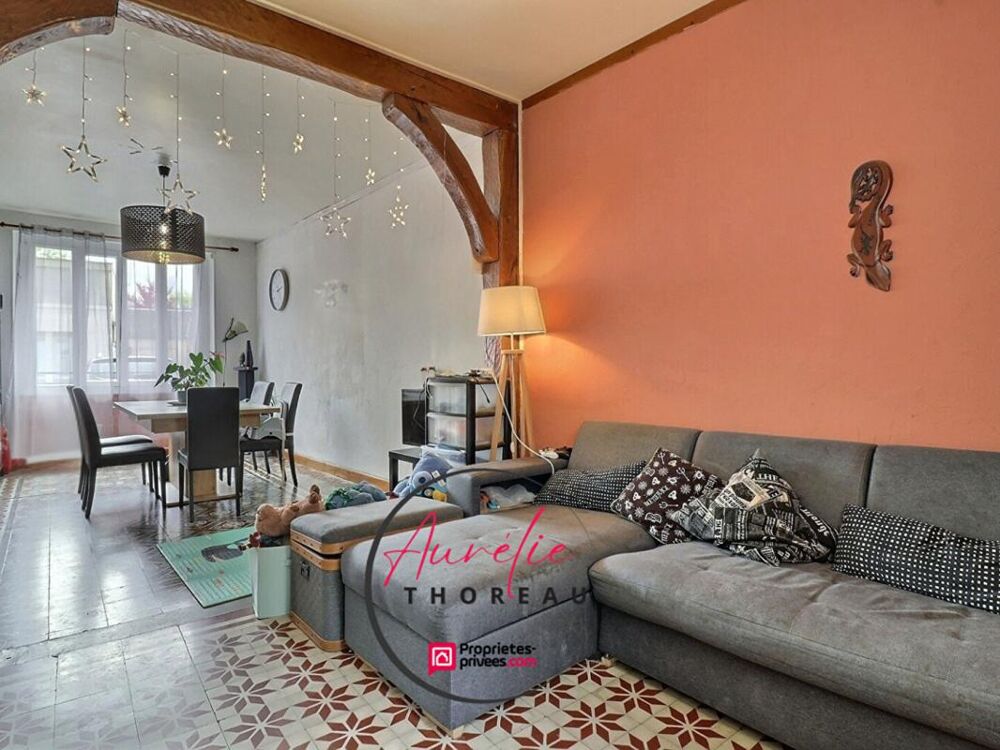 Maison de ville, 3 chambres, cours, garage