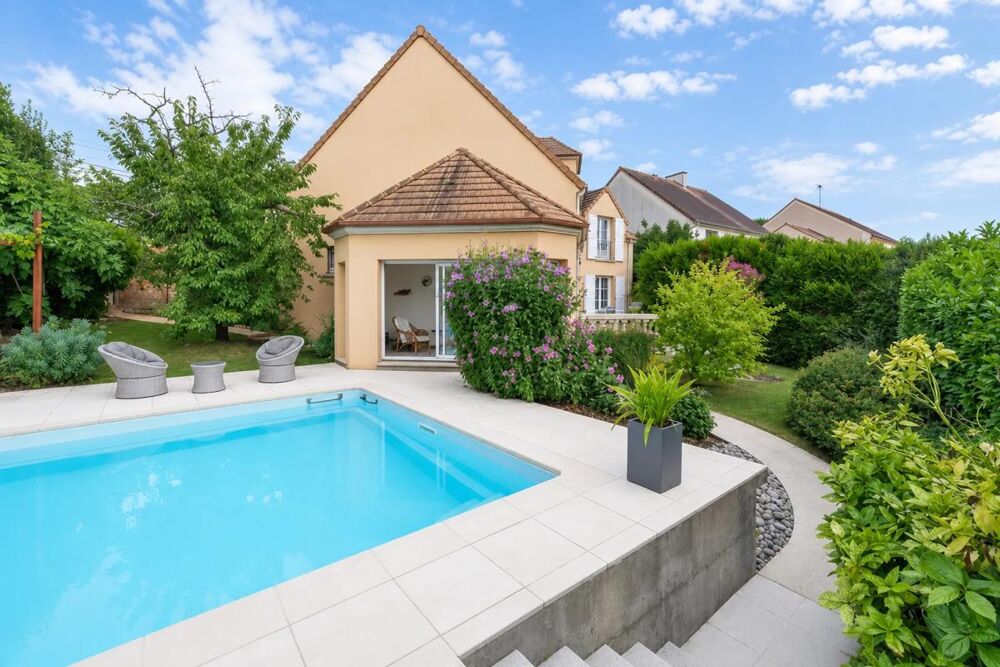 Vente Maison Grande maison familiale de 8 pièces – 212 m² à Triel-sur-Seine Triel sur seine