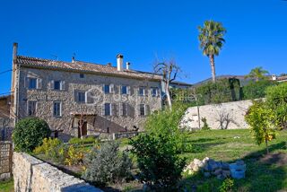  Maison � vendre 9 pi�ces 355 m�