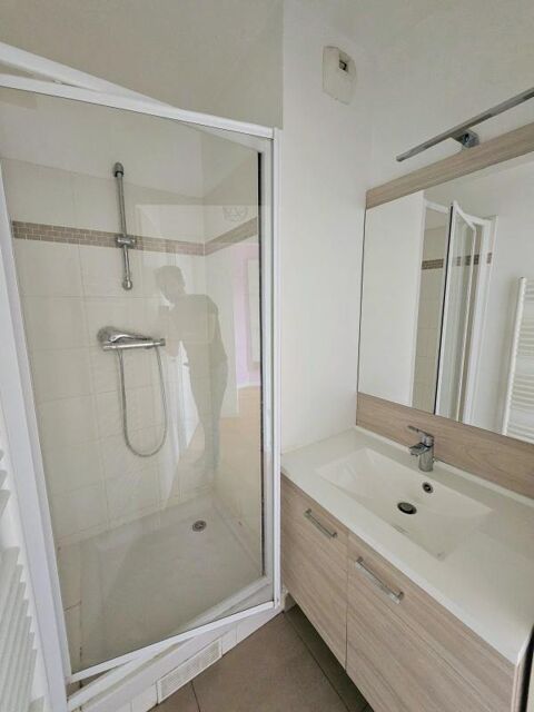  Appartement � louer 5 pi�ces 98 m� Chatillon