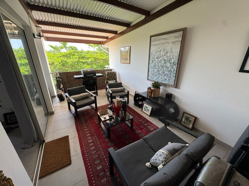Vente Appartement À découvrir : Magnifique T2 dans une résidence de prestige, avec vue panoramique sur l'océan Cayenne