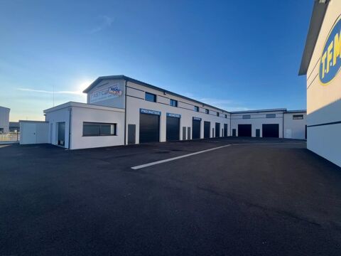   Bien Commercial À Louer - 140m² 