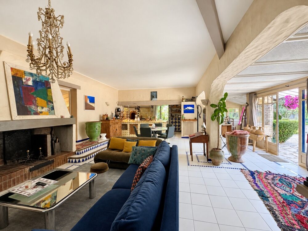 Vente Maison Mas en pierre de plain pied - 250 m²- piscine pool house esprit Ibiza - Montpellier Centre (34) Montpellier