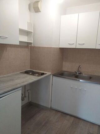  Appartement à louer 1 pièce 35 m²