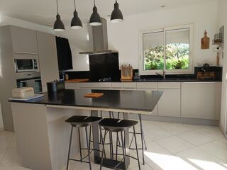  Maison  vendre 6 pices 180 m